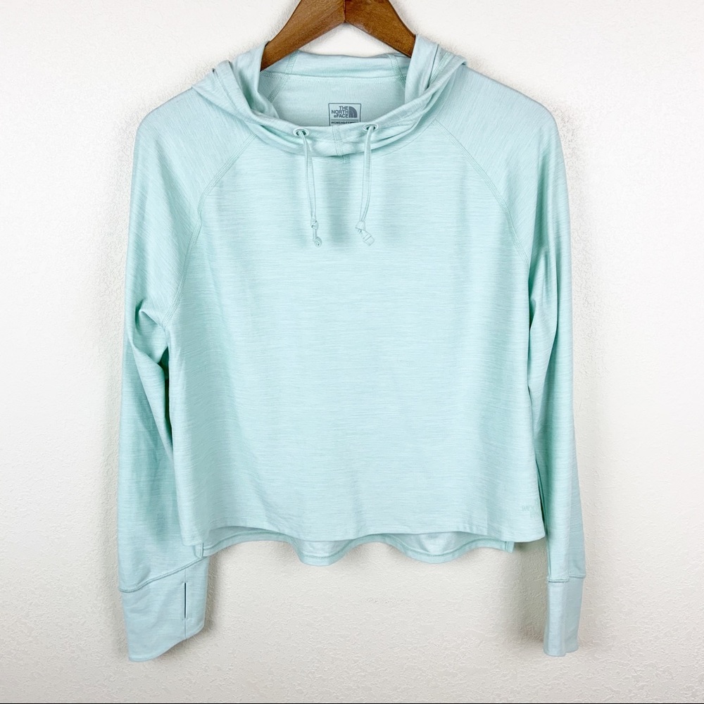 The North Face Motivation Flashdry Cropped Hoodie - Picture 2 of 8